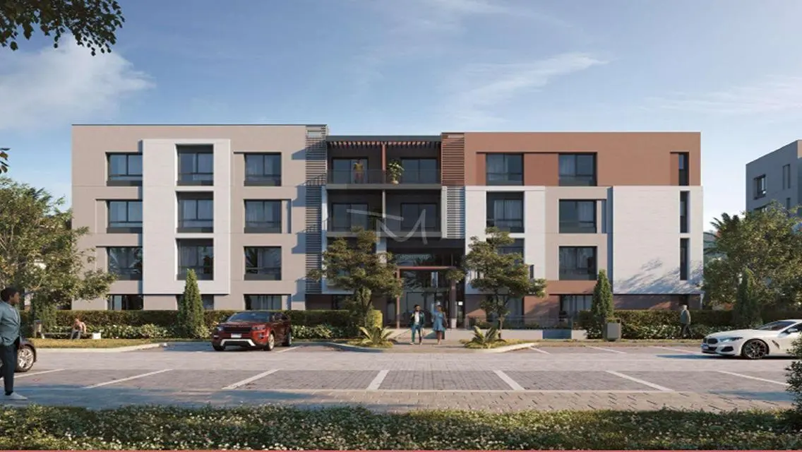 Luxurious Apartment Overlooking Lakes at a Great Price