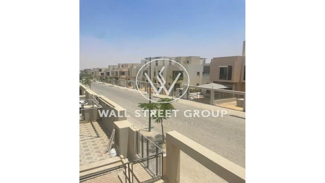 شقة فاخرة ببرج حديث للبيع