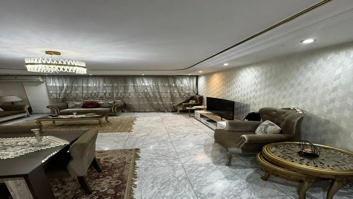 Luxury Apartment in the Heart of the City with Stunning View
