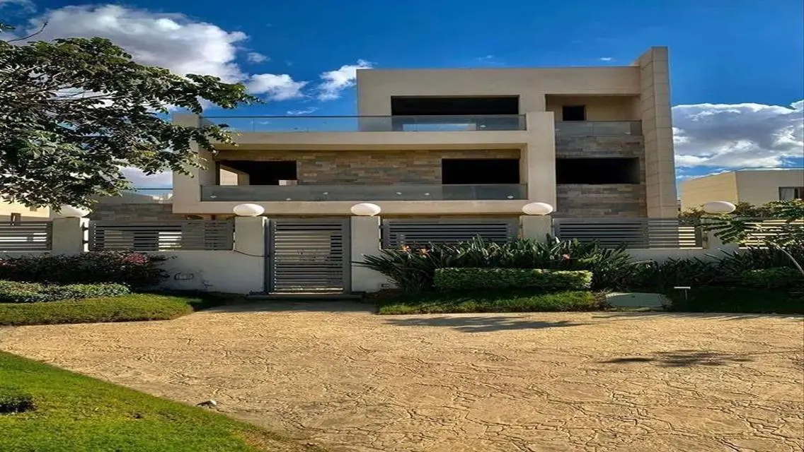 Luxurious Apartment for Sale with Stunning Views in the Heart of the City