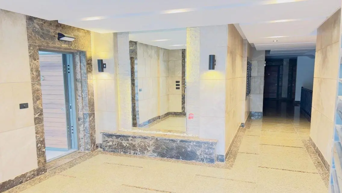 Luxury Apartment with Private Garden and Shared Pool in City Center