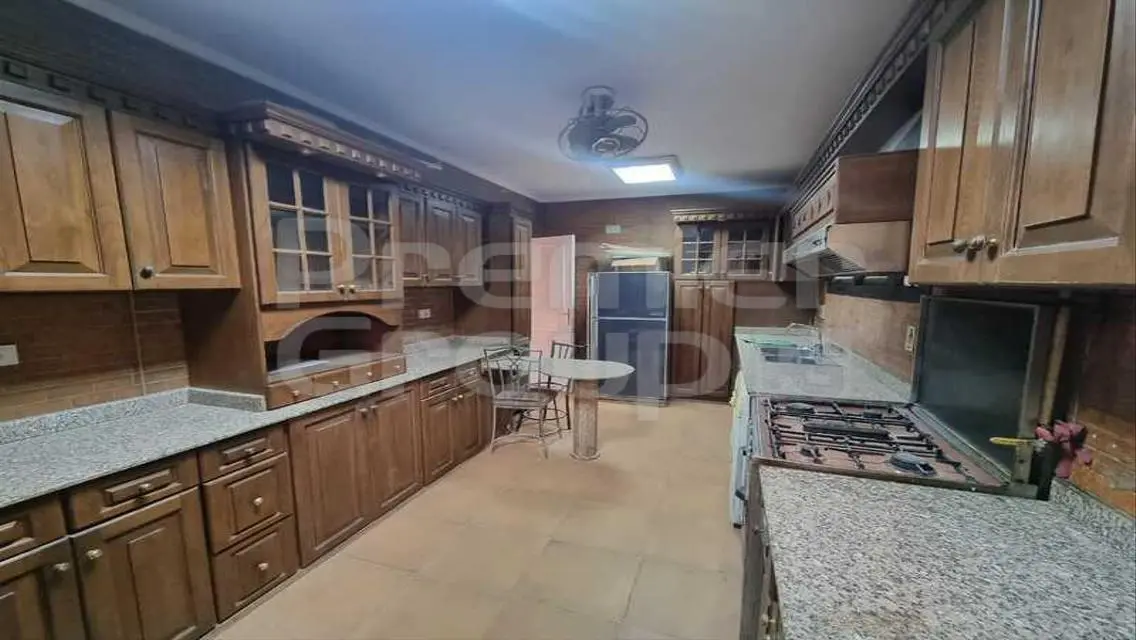 Luxury 3-Bedroom Apartment with Study in Prime Location