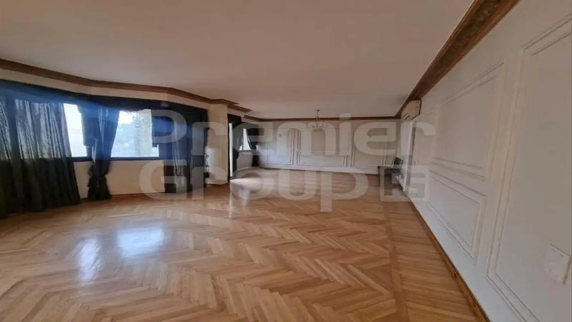 Luxury 3-Bedroom Apartment with Study in Prime Location