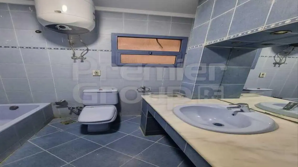 Luxury 3-Bedroom Apartment with Study in Prime Location