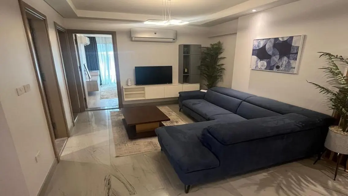 وحدة سكنية مميزة للبيع في كمبوند سموحة سكاي لاين