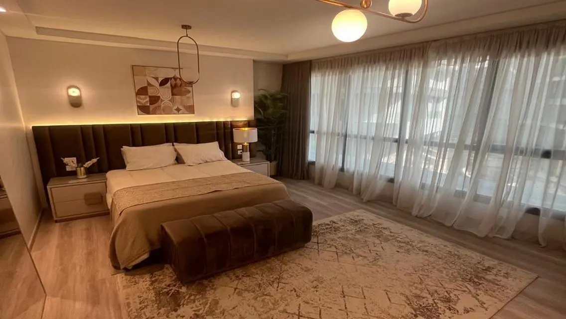 وحدة سكنية مميزة للبيع في كمبوند سموحة سكاي لاين