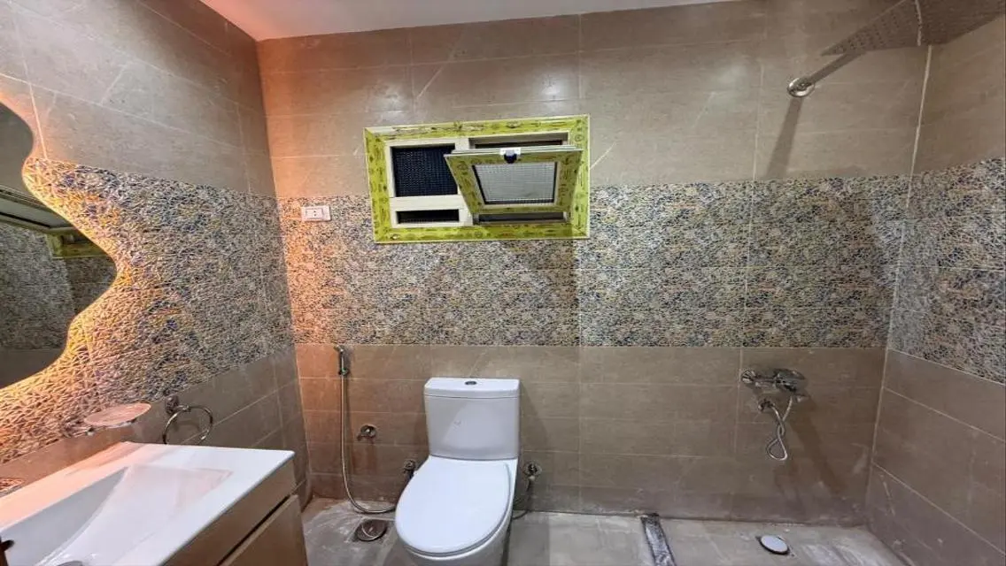 شقة فاخرة بمساحة مريحة للبيع