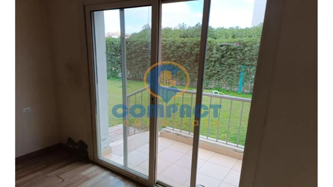 Luxury Apartment in a Prime Location with Stunning Views