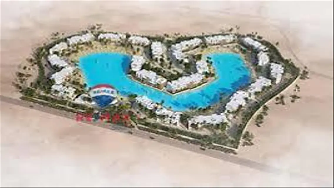 Luxury Apartment with Spacious Living and Lake View