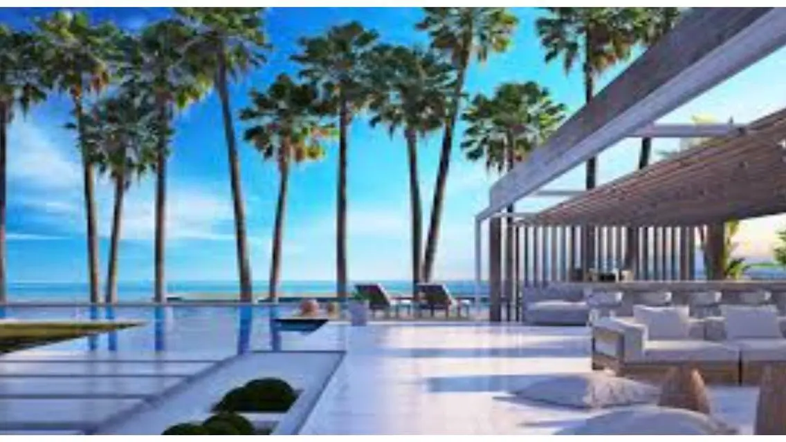 Luxurious Villa with Private Pool and Maid Room