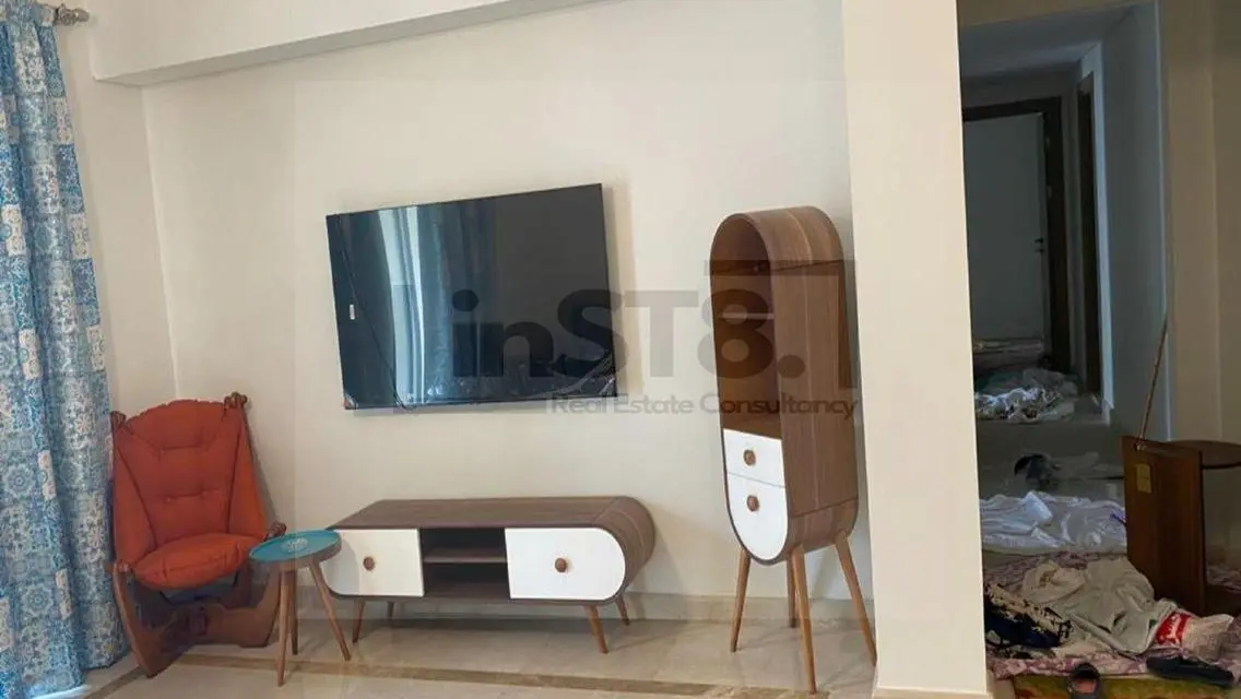 Luxurious Home with Private Garden and Pool for Sale