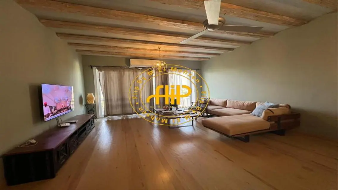 Luxury Villa for Sale with Private Pool and Garden