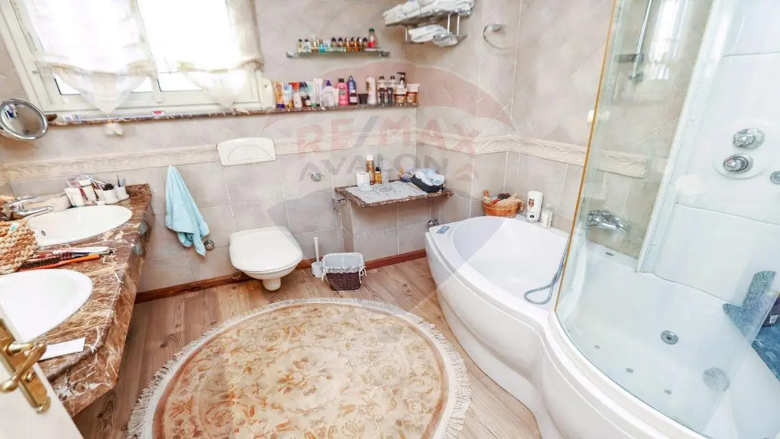 Luxury Apartment for Rent - 3000 Square Meters