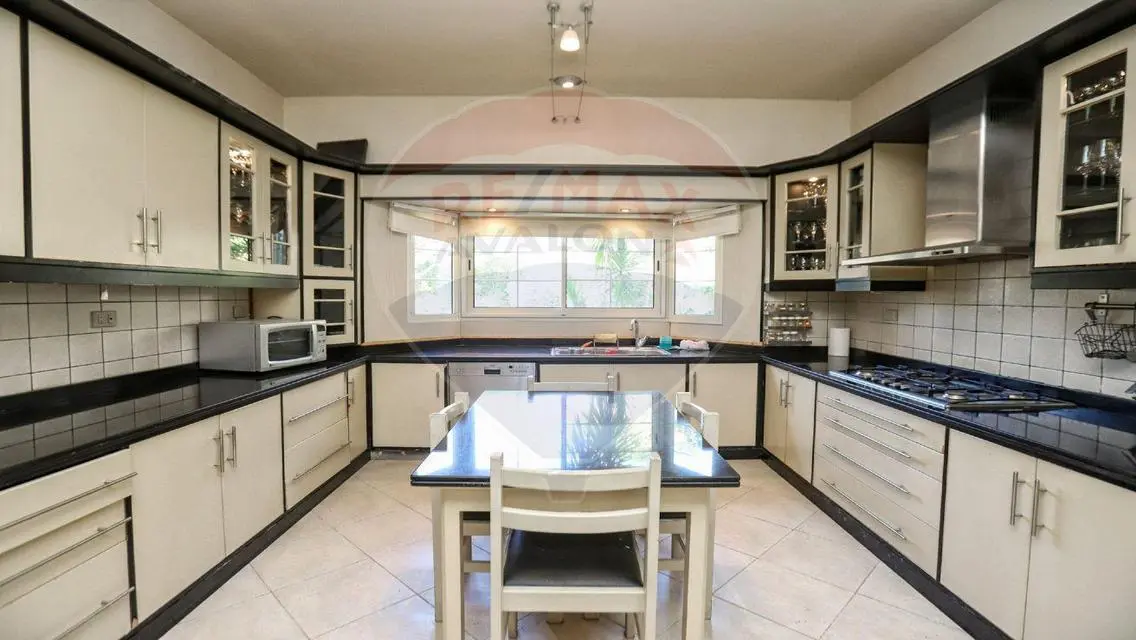 Luxury Apartment for Rent - 3000 Square Meters
