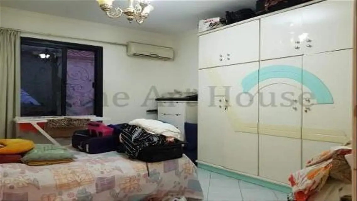 فيلا فاخرة مع حديقة ومسبح خاص - 4 غرف نوم