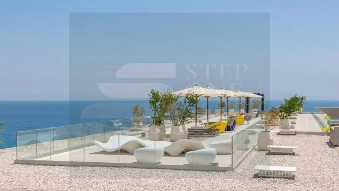Stunning Lakeside Villa with Private Garden