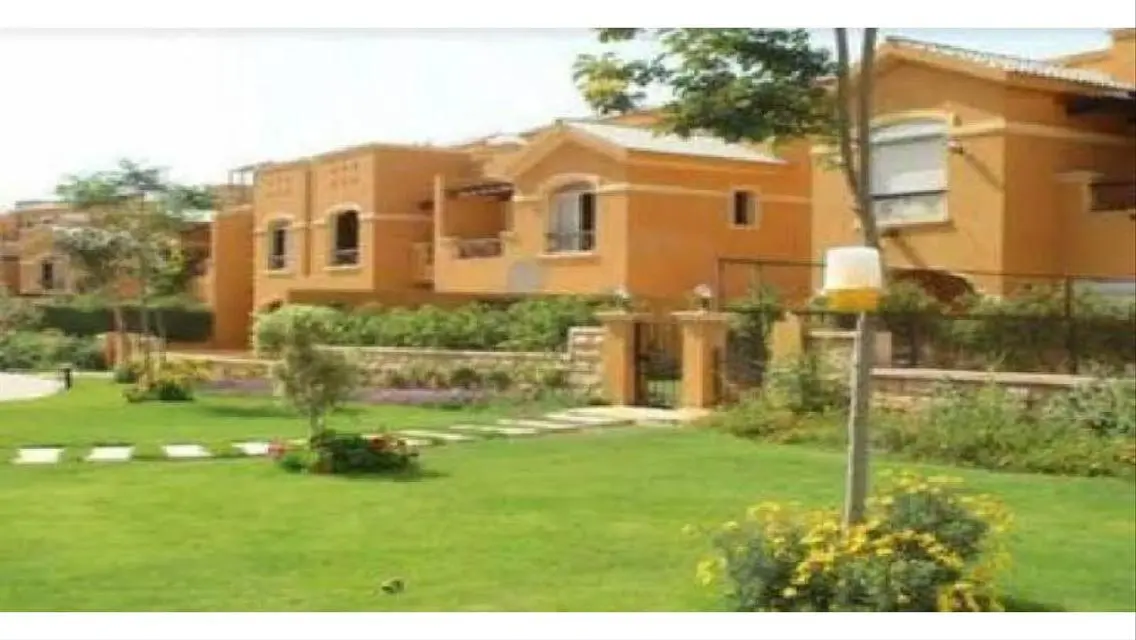 Luxury Villa with Private Garden and Pool | For Sale