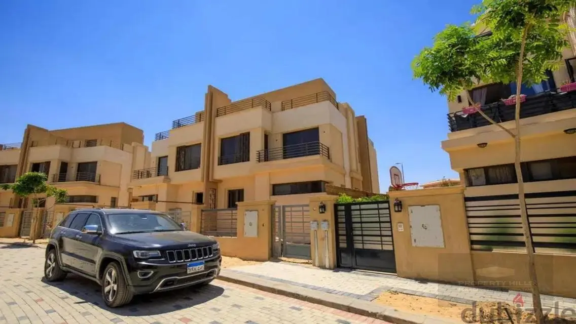 Luxury Villa for Sale with Ample Space