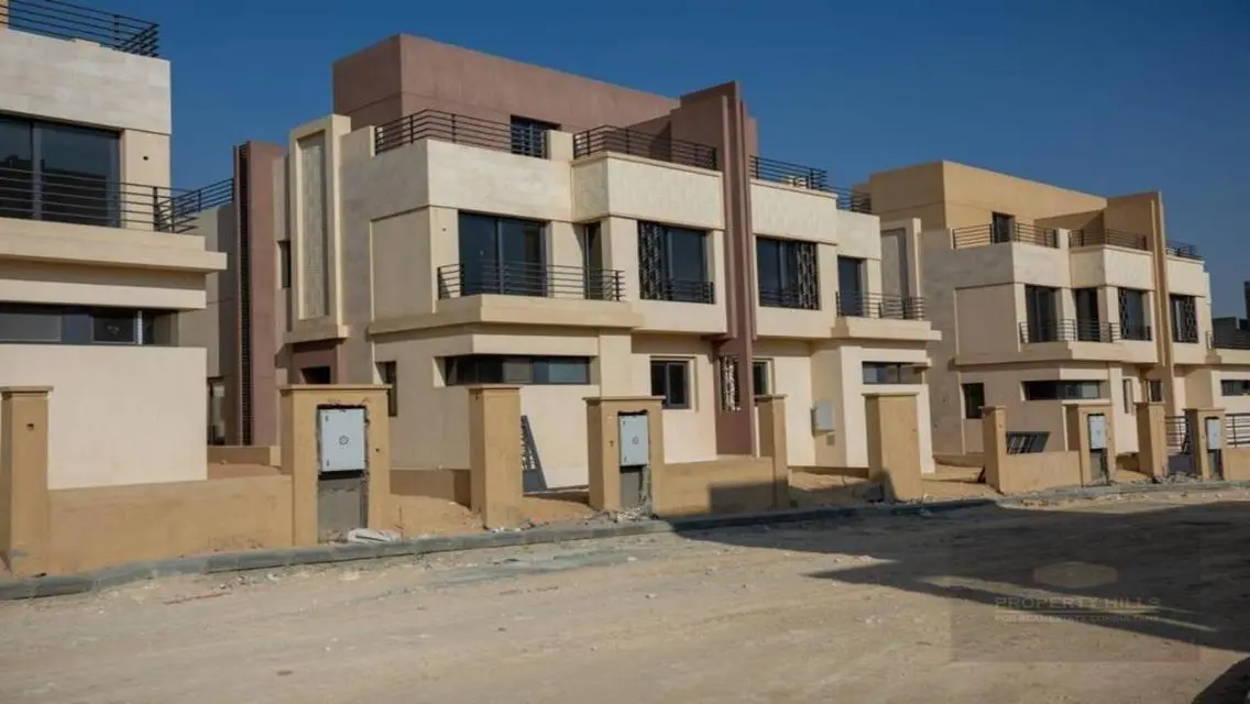 فيلا فاخرة ٧٣٢٩٤٠٥ جنيه بمساحة واسعة