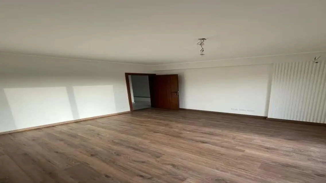 Luxury Apartment for Sale in the Heart of the City