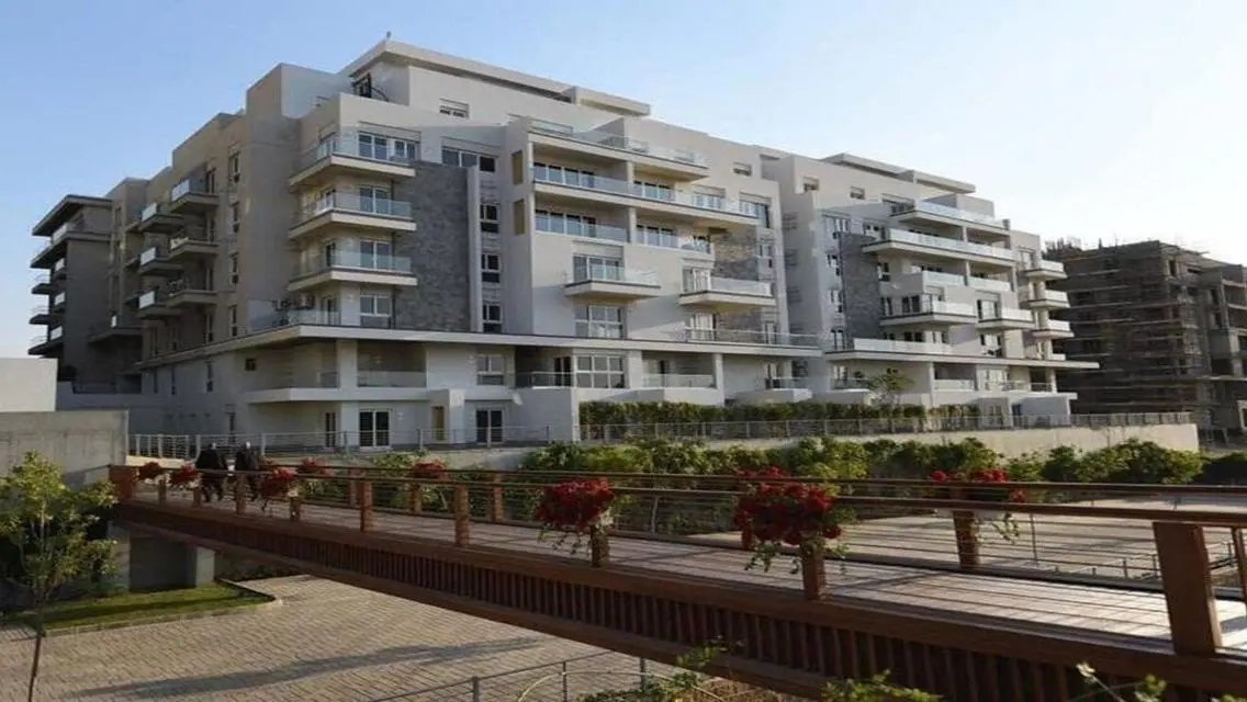 شقة فاخرة في iCity مطلة على الجبال