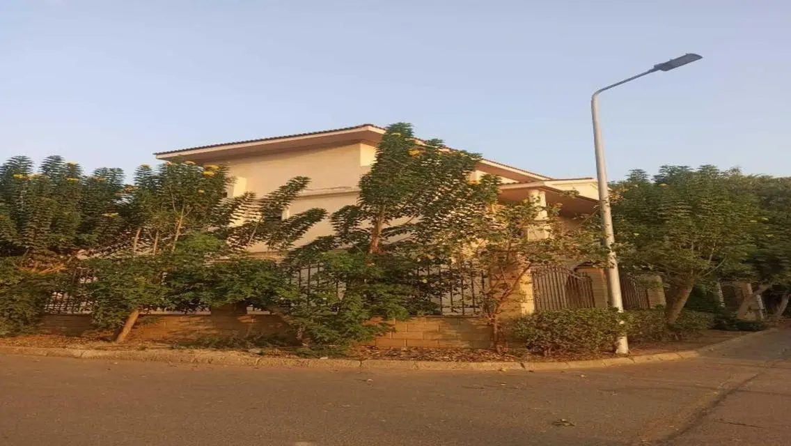 Luxury Villa for Sale in Maxim Compound, New Cairo