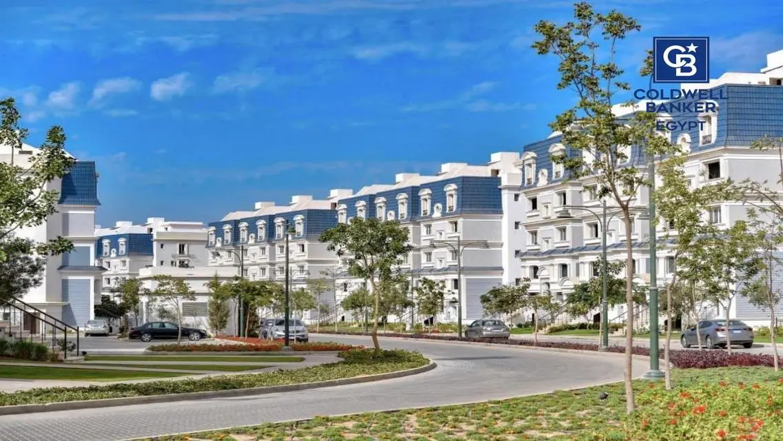 Luxury Apartment for Sale with Stunning Lakeside View