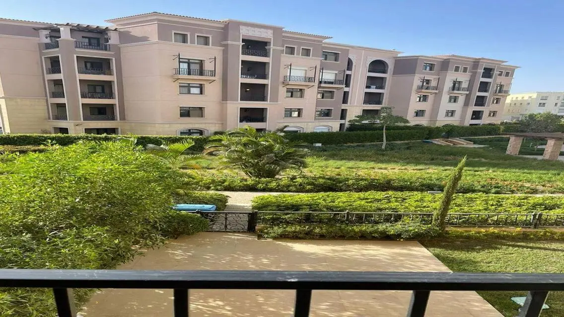 Luxury Apartment in Mivida with Spacious Area