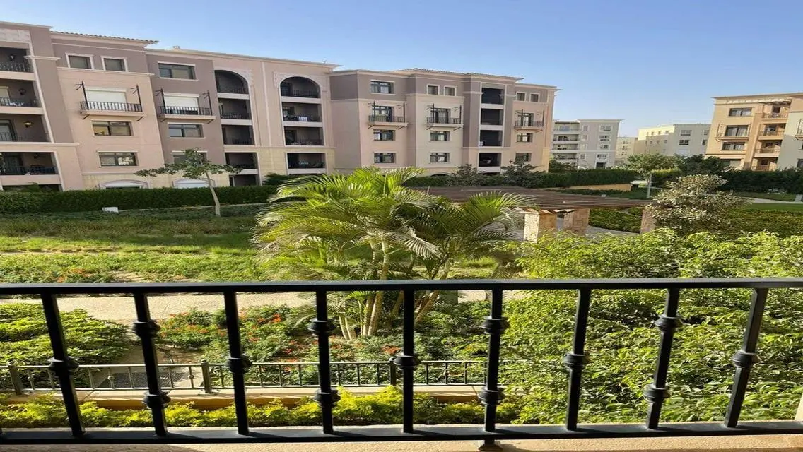 Luxury Apartment in Mivida with Spacious Area