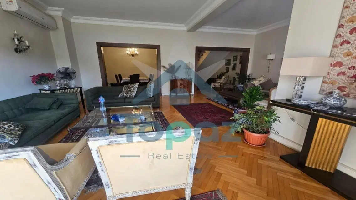 Luxury Apartment with Expansive Space in Prime Location