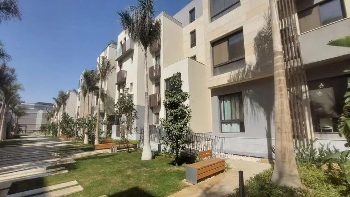 Luxury Apartment with Spacious Design and Premium Amenities