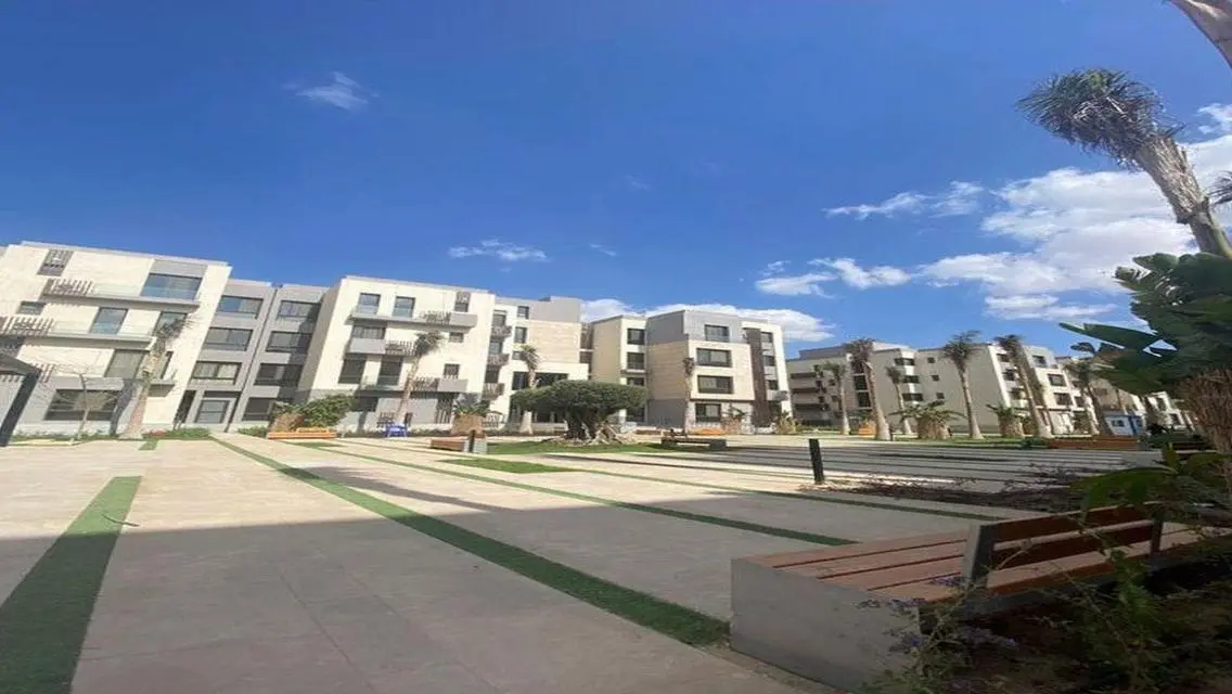 Luxury Apartment with Spacious Design and Premium Amenities
