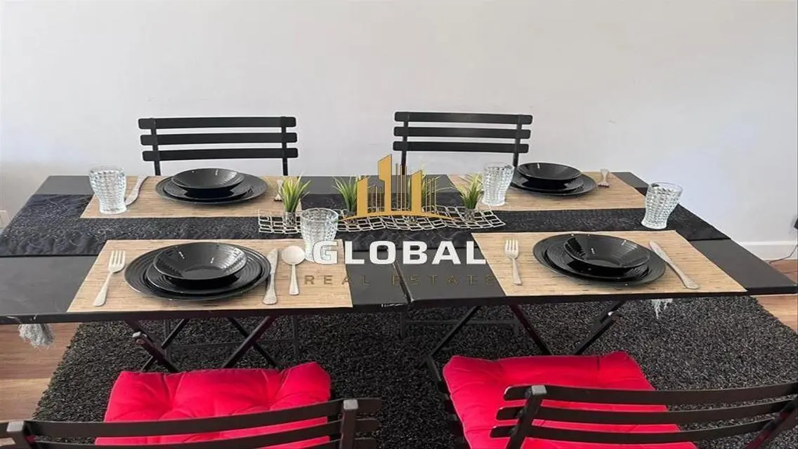 Stunning Apartment with 50000 Meters of Space and Central Air Conditioning