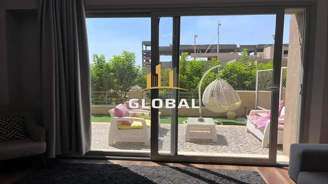 Stunning Apartment with 50000 Meters of Space and Central Air Conditioning