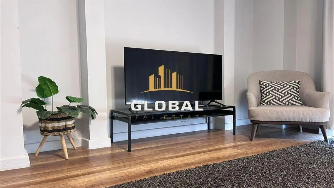 Stunning Apartment with 50000 Meters of Space and Central Air Conditioning