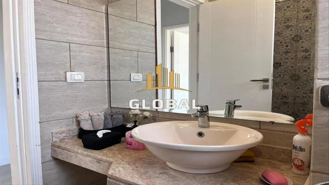 Stunning Apartment with 50000 Meters of Space and Central Air Conditioning