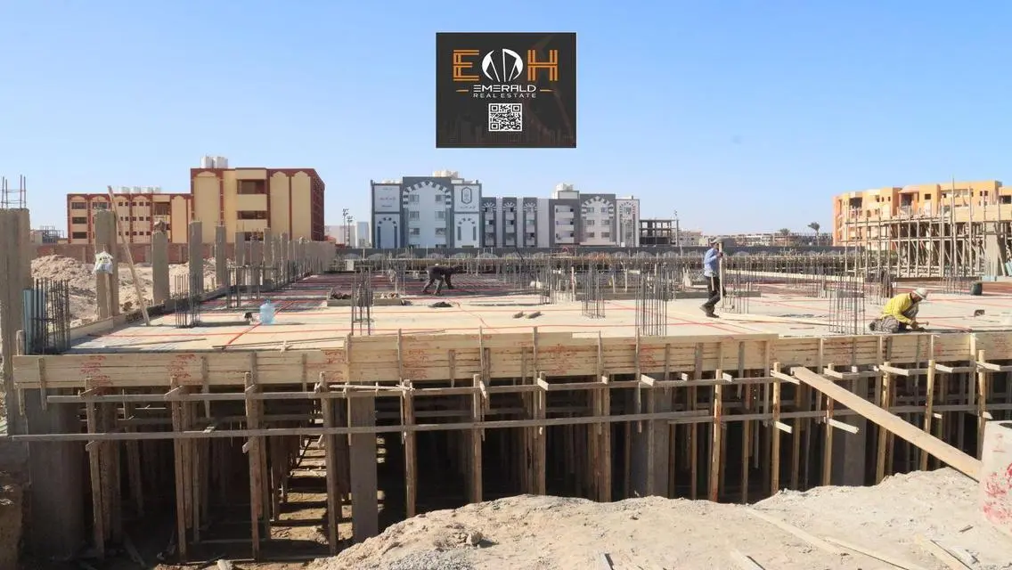 شقة فاخرة بمساحة ٣٠٠ متر في قلب المدينة