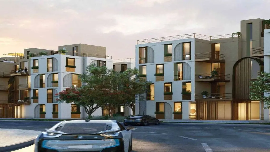 Luxury Apartment with Spacious Layout and Stunning Lake Views
