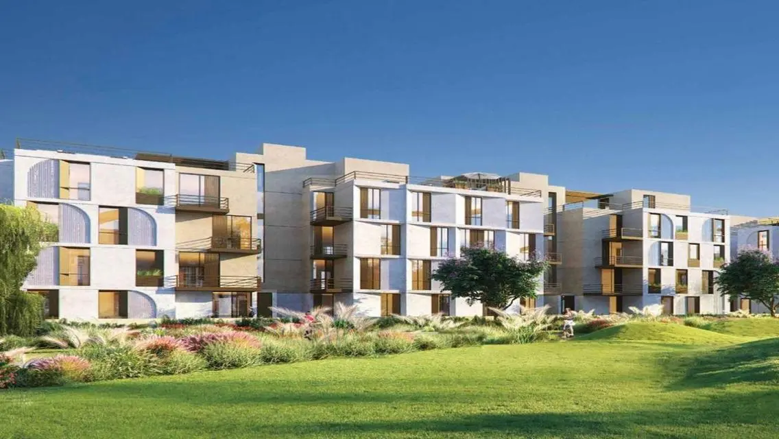 Luxury Apartment with Spacious Layout and Stunning Lake Views