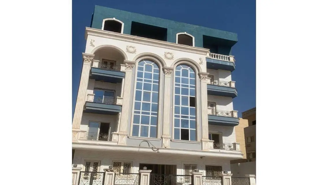 Stunning 185 Sqm Apartment with Balcony