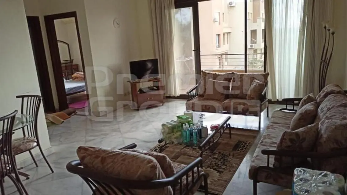 Stunning Apartment with Landmark View