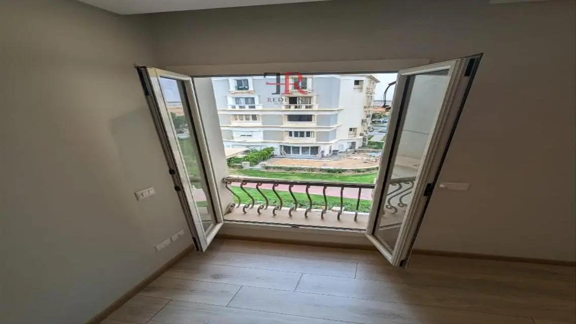 Luxury Apartment for Rent in Prime Location