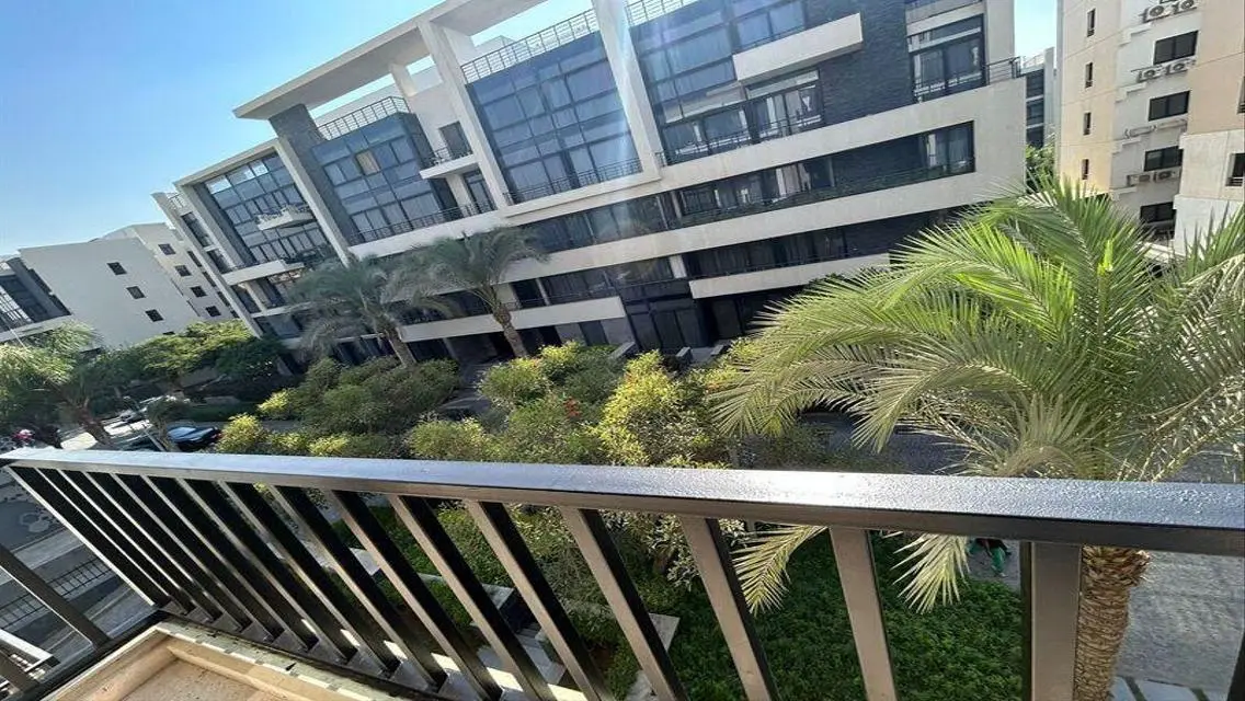 Ready-to-Move Waterfront Property - 8,800,000 EGP