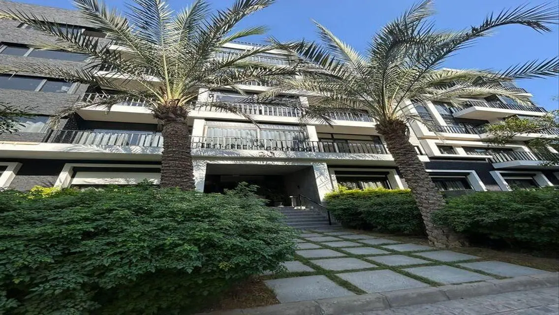 Ready-to-Move Waterfront Property - 8,800,000 EGP