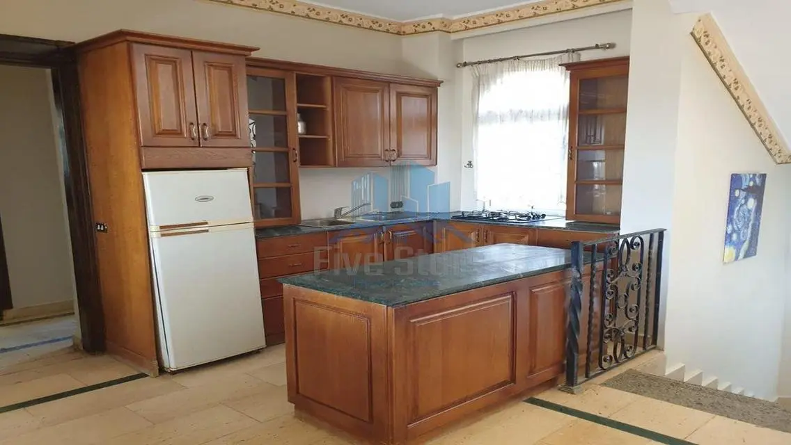 Luxury Villa for Sale with Private Pool and Garden