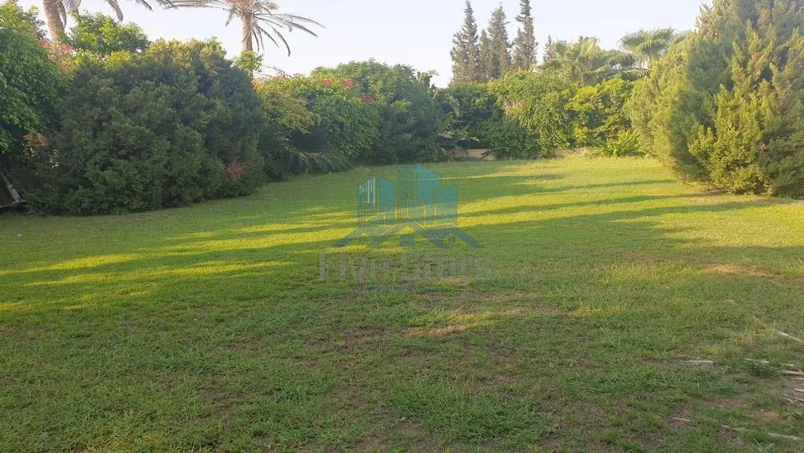 Luxury Villa for Sale with Private Pool and Garden