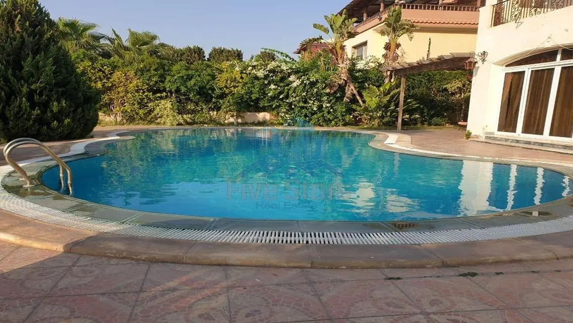 Luxury Villa for Sale with Private Pool and Garden