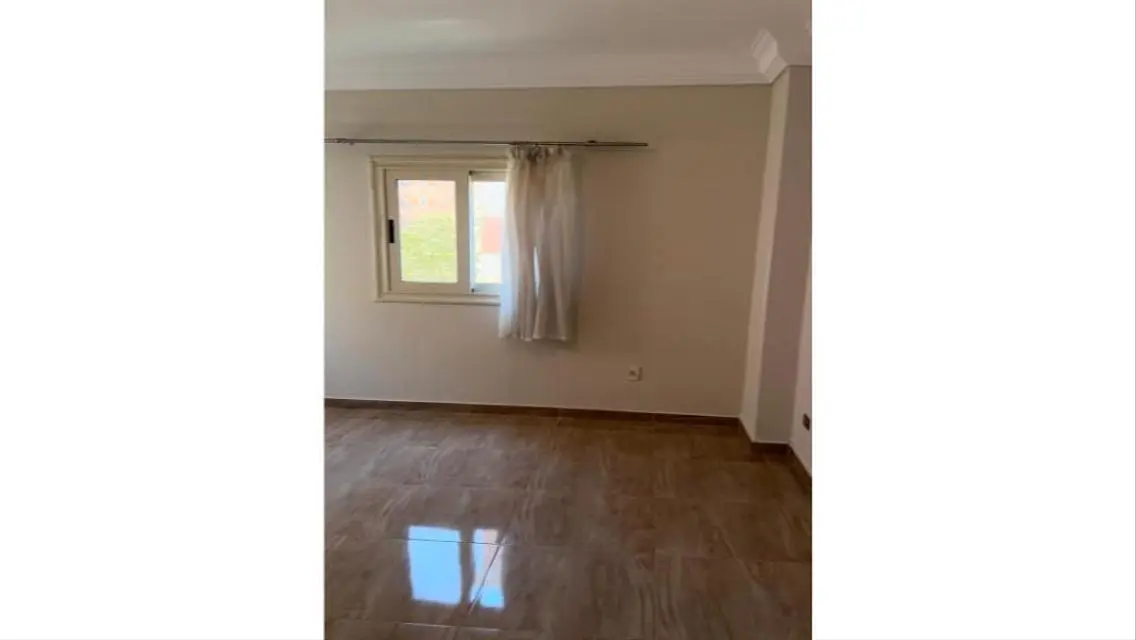 Luxury Apartment with Stunning View -203