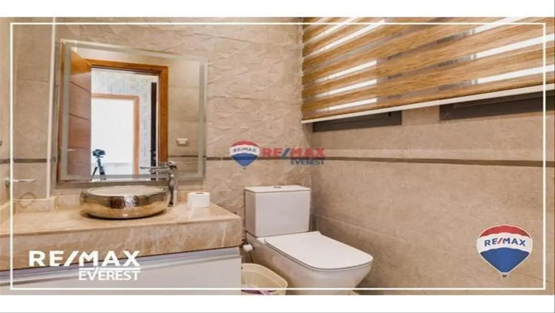 Luxury Apartment for Sale - 135,000 EGP - 340 sqm