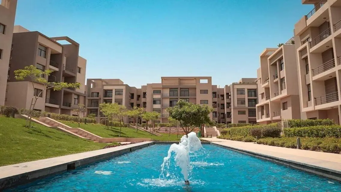 Luxury Apartment at Fifth Square - Al Marasem